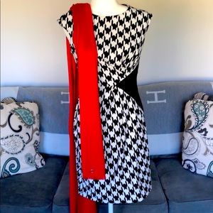 Maggy L Black and white houndstooth, fully lined 4